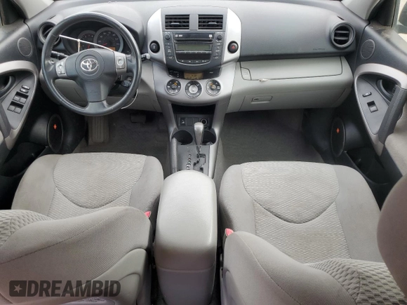 2007 Toyota RAV4 Limited z VIN JTMBK31VX76012467, wystawiony jako Copart lot #55448005 z przebiegiem 242 734 mil mil oraz Szkoda całkowita • Salvage title. Historia ofert i sprzedaży dostępna na DreamBid. Obrazek 8.
