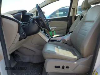 2013 Ford C-Max SEL z VIN 1FADP5BU3DL506670, wystawiony jako Copart lot #55429905 z przebiegiem 136 958 mil mil oraz Szkoda całkowita • Salvage title. Historia ofert i sprzedaży dostępna na DreamBid. Obrazek 7.