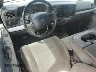 2004 Ford F-250 XL z VIN 1FTNX21P54EB05392, wystawiony jako Copart lot #57982065 z przebiegiem 244 312 mil mil oraz Czysty tytuł • Clean title. Historia ofert i sprzedaży dostępna na DreamBid. Obrazek 8.