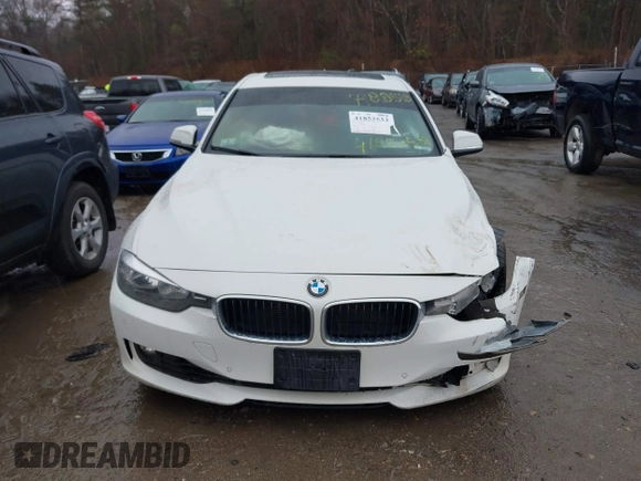 2014 BMW 3 Series 328i xDrive with VIN WBA3B5C56EF599323, listed as a IAAI auction lot 41853533 with 114,358 mi miles. Bid and sale history available at carsss.com. Image 12.