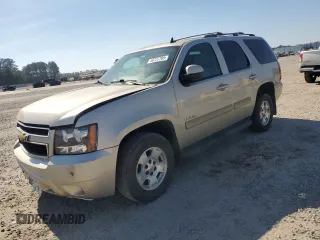 2013 Chevrolet Tahoe LT z VIN 1GNSCBE07DR317075, wystawiony jako Copart lot #46725995 z przebiegiem 242 373 mil mil oraz Szkoda całkowita • Salvage title. Historia ofert i sprzedaży dostępna na DreamBid. Obrazek 1.