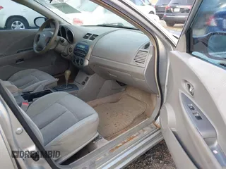 2003 Nissan Altima S with VIN 1N4AL11D63C265128, listed as a IAAI auction lot 41895168 with 203,150 mi miles. Bid and sale history available at carsss.com. Image 5.
