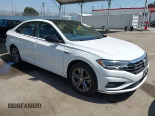 2020 Volkswagen Jetta S z VIN 3VWCB7BU8LM008555, wystawiony jako IAAI lot #41986229 z przebiegiem 54 251 mil mil oraz . Historia ofert i sprzedaży dostępna na DreamBid. Obrazek 1.