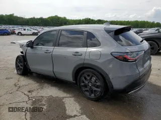 2024 Honda HR-V Sport z VIN 3CZRZ1H54RM760892, wystawiony jako Copart lot #54936985 z przebiegiem 20 220 mil mil oraz Szkoda całkowita • Salvage title. Historia ofert i sprzedaży dostępna na DreamBid. Obrazek 2.