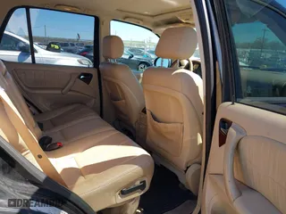 2001 Mercedes-Benz M-Class with VIN 4JGAB54E41A232917, listed as a IAAI auction lot 42055379 with 187,008 mi miles. Bid and sale history available at carsss.com. Image 8.