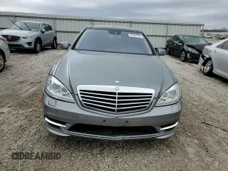 2012 Mercedes-Benz S 550 z VIN WDDNG9EB2CA436045, wystawiony jako Copart lot #51347125 z przebiegiem 125 107 mil mil oraz Szkoda całkowita • Salvage title. Historia ofert i sprzedaży dostępna na DreamBid. Obrazek 12.