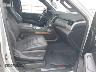 2019 GMC Yukon XL Denali with VIN 1GKS1HKJ0KR257673, listed as a IAAI auction lot 41375951 with 71,291 mi miles. Bid and sale history available at carsss.com. Image 5.