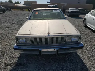 1980 Chevrolet El Camino z VIN 1W80JAD419702, wystawiony jako Copart lot #68058664 z przebiegiem 58 633 mil mil oraz Czysty tytuł • Clean title. Historia ofert i sprzedaży dostępna na DreamBid. Obrazek 5.
