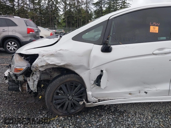 2020 Honda Fit Sport z VIN 3HGGK5H68LM715075, wystawiony jako IAAI lot #42135559 z przebiegiem Nie podano mil oraz . Historia ofert i sprzedaży dostępna na DreamBid. Obrazek 6.