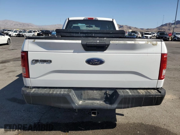 2017 Ford F-150 XL z VIN 1FTMF1C85HKD95543, wystawiony jako Copart lot #58198285 z przebiegiem 114 579 mil mil oraz Szkoda całkowita • Salvage title. Historia ofert i sprzedaży dostępna na DreamBid. Obrazek 6.