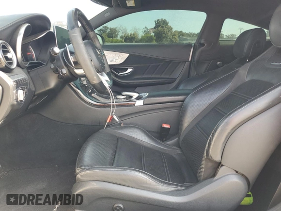2017 Mercedes-Benz C 63 S AMG z VIN WDDWJ8HB4HF464922, wystawiony jako Copart lot #59623035 z przebiegiem 99 112 mil mil oraz Szkoda całkowita • Salvage title. Historia ofert i sprzedaży dostępna na DreamBid. Obrazek 7.