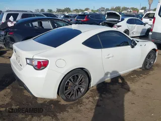 2015 Scion FR-S z VIN JF1ZNAA13F8713996, wystawiony jako IAAI lot #41189792 z przebiegiem 92 730 mil mil oraz . Historia ofert i sprzedaży dostępna na DreamBid. Obrazek 4.