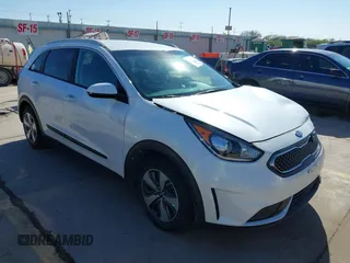 2017 Kia Niro FE with VIN KNDCB3LC1H5082351, listed as a IAAI auction lot 41184987 with 147,535 mi miles. Bid and sale history available at carsss.com. Image 1.