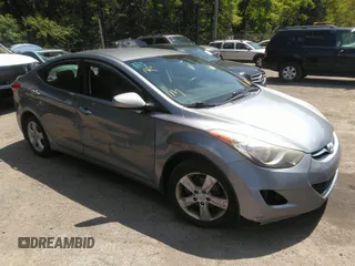 2012 Hyundai Elantra GLS z VIN KMHDH4AE0CU362656, wystawiony jako IAAI lot #42291730 z przebiegiem 209 900 mil mil oraz . Historia ofert i sprzedaży dostępna na DreamBid. Obrazek 1.