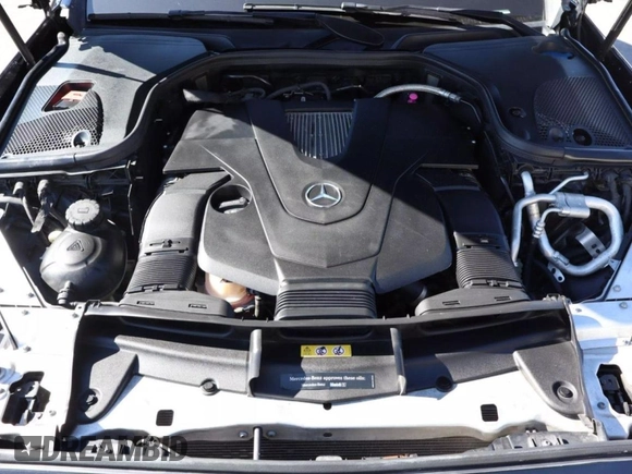 2019 Mercedes-Benz E 450 with VIN WDDZH6JB3KA507304, listed as a Copart auction lot 50660705 with 60,405 mi miles and Salvage title. Bid and sale history available at DreamBid. Image 7.