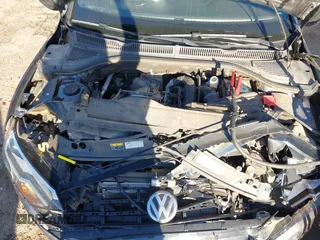 2020 Volkswagen Jetta S z VIN 3VWCB7BU1LM039193, wystawiony jako IAAI lot #42305897 z przebiegiem 108 319 mil mil oraz . Historia ofert i sprzedaży dostępna na DreamBid. Obrazek 10.