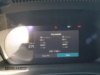 2023 Volvo XC40 Ultimate Dark Theme z VIN YV4L12UX9P2100106, wystawiony jako Copart lot #85582384 z przebiegiem 7 506 mil mil oraz Szkoda całkowita • Salvage title. Historia ofert i sprzedaży dostępna na DreamBid. Obrazek 9.