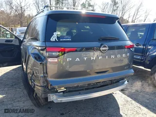 2024 Nissan Pathfinder SV with VIN 5N1DR3BA0RC228960, listed as a IAAI auction lot 41785511 with 18,498 mi miles. Bid and sale history available at carsss.com. Image 6.