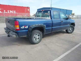 2002 Chevrolet Silverado 1500 LS with VIN 1GCEK19V62Z232170, listed as a IAAI auction lot 41888595 with 1 mi miles. Bid and sale history available at carsss.com. Image 4.