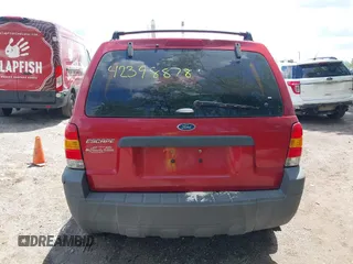 2007 Ford Escape XLS z VIN 1FMYU02Z07KA05549, wystawiony jako IAAI lot #42398878 z przebiegiem 180 243 mil mil oraz . Historia ofert i sprzedaży dostępna na DreamBid. Obrazek 17.