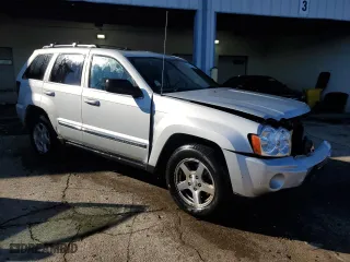 2007 Jeep Grand Cherokee Limited with VIN 1J8HR58287C589747, listed as a Copart auction lot 42752915 with 106,900 mi miles and Salvage Title. Bid and sale history available at carsss.com. Image 4.