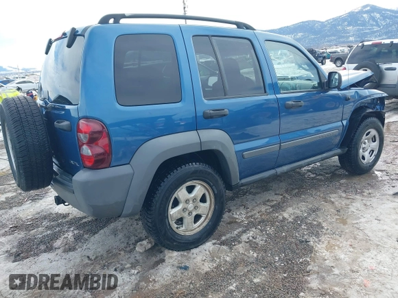2005 Jeep Liberty Sport with VIN 1J4GL48K45W599048, listed as a IAAI auction lot 41603457 with 107,781 mi miles. Bid and sale history available at carsss.com. Image 4.