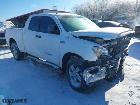 2013 Toyota Tundra 4WD Truck with VIN 5TFUY5F16DX271164, listed as a IAAI auction lot 41381591 with 233,935 mi miles. Bid and sale history available at carsss.com. Image 1.