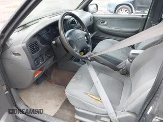 2001 Kia Sportage with VIN KNDJB723515095478, listed as a IAAI auction lot 41823976 with 185,652 mi miles. Bid and sale history available at carsss.com. Image 5.