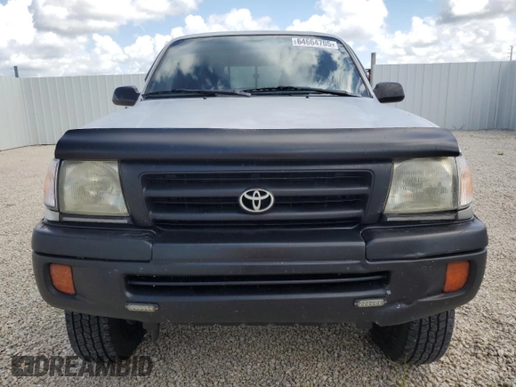 2000 Toyota Tacoma PreRunner with VIN 4TASM92N0YZ634616, listed as a Copart auction lot 64664705 with 206,314 mi miles and Clean title. Bid and sale history available at DreamBid. Image 5.