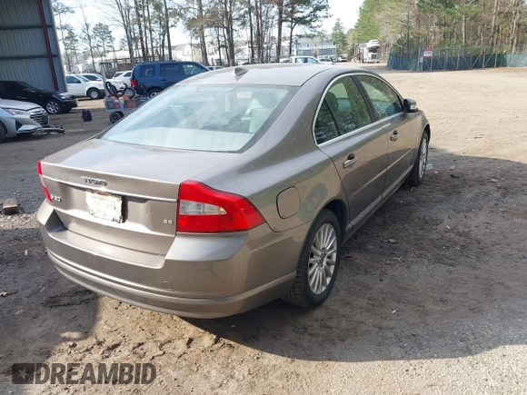 2007 Volvo S80 I6 z VIN YV1AS982071034477, wystawiony jako IAAI lot #41851434 z przebiegiem 20 399 mil mil oraz . Historia ofert i sprzedaży dostępna na DreamBid. Obrazek 4.
