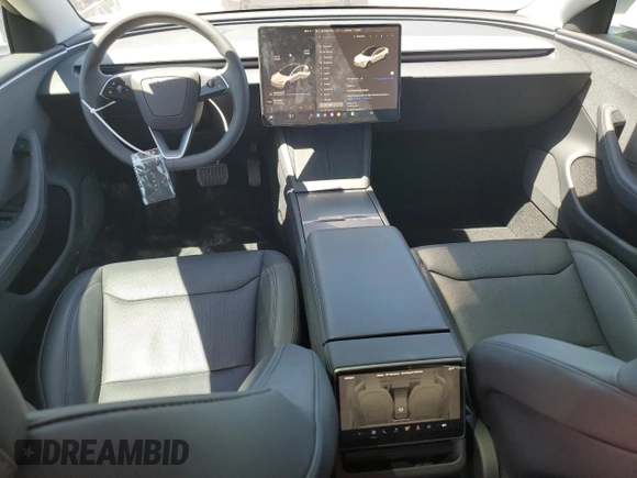 2025 Tesla Model 3 Long Range with VIN 5YJ3E1EA8SF934661, listed as a Copart auction lot 61469155 with 8,068 mi miles and Salvage title. Bid and sale history available at DreamBid. Image 8.