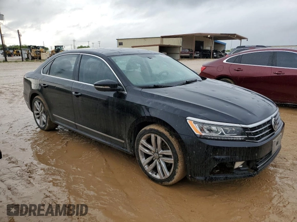 2017 Volkswagen Passat SE with VIN 1VWGT7A32HC017803, listed as a Copart auction lot 50924285 with 108,413 mi miles and Clean title. Bid and sale history available at DreamBid. Image 4.