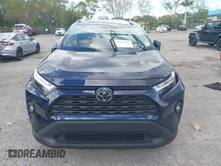 2022 Toyota RAV4 XLE Premium with VIN 2T3C1RFV0NW189365, listed as a IAAI auction lot 41691045 with 42,171 mi miles. Bid and sale history available at carsss.com. Image 6.