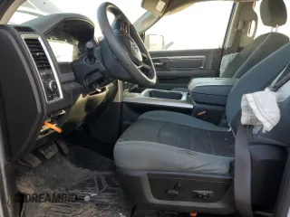 2019 Ram 1500 Big Horn z VIN 1C6RR6LT2KS661372, wystawiony jako Copart lot #44313145 z przebiegiem 143 553 mil mil oraz Szkoda całkowita • Salvage title. Historia ofert i sprzedaży dostępna na DreamBid. Obrazek 7.