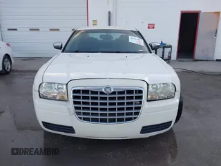 2007 Chrysler 300 with VIN 2C3KA43R87H704299, listed as a IAAI auction lot 41531011 with 179,325 mi miles. Bid and sale history available at carsss.com. Image 6.