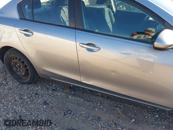 2010 Mazda 3 i SV with VIN JM1BL1SFXA1320154, listed as a IAAI auction lot 41254983 with 255,537 mi miles and . Bid and sale history available at DreamBid. Image 6.