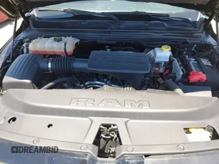 2022 Ram 1500 Big Horn z VIN 1C6RRFMG7NN441178, wystawiony jako IAAI lot #42721492 z przebiegiem 16 459 mil mil oraz . Historia ofert i sprzedaży dostępna na DreamBid. Obrazek 10.