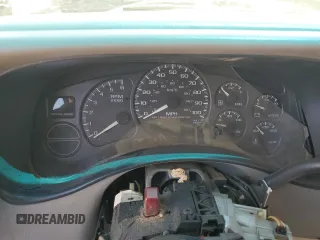 2002 Chevrolet Tahoe LS с VIN 1GNEC13V32J166592, выставлен на аукционе Copart как лот 57972845 с пробегом Не указан миль и Списание • Salvage title. История ставок и продаж доступна на DreamBid. Изображение 9.