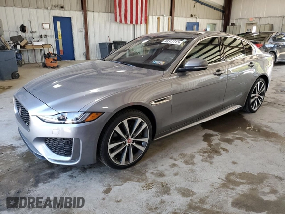2020 Jaguar XE R-Dynamic S z VIN SAJAT4GX4LCP58076, wystawiony jako Copart lot #48547715 z przebiegiem 42 275 mil mil oraz Szkody całkowita. Historia ofert i sprzedaży dostępna na DreamBid. Obrazek 1.