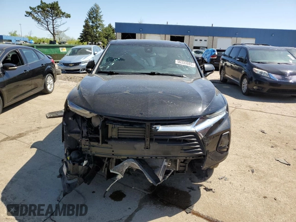 2021 Chevrolet Blazer LT z VIN 3GNKBCRS7MS569622, wystawiony jako Copart lot #56333085 z przebiegiem Nie podano mil oraz Czysty tytuł • Clean title. Historia ofert i sprzedaży dostępna na DreamBid. Obrazek 5.