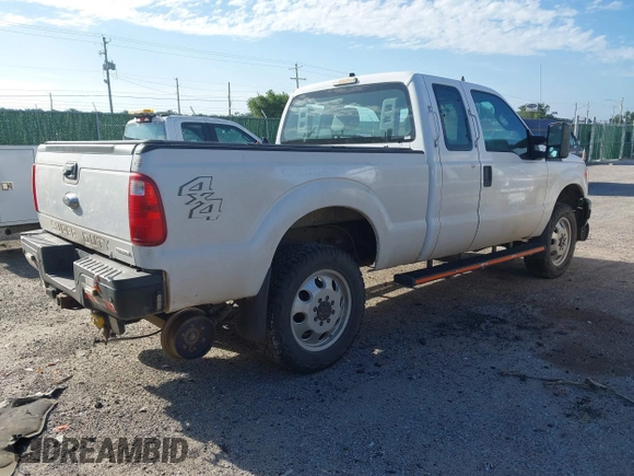 2015 Ford F-250 XLT with VIN 1FT7X2B64FEC84297, listed as a IAAI auction lot 42530389 with 343,430 mi miles and . Bid and sale history available at DreamBid. Image 4.