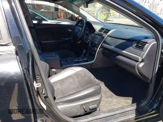 2017 Toyota Camry XLE z VIN 4T1BF1FK6HU370827, wystawiony jako IAAI lot #41870412 z przebiegiem 95 975 mil mil oraz . Historia ofert i sprzedaży dostępna na DreamBid. Obrazek 5.