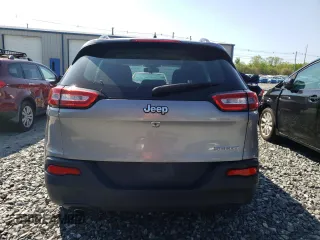 2015 Jeep Cherokee Sport z VIN 1C4PJLAB4FW731128, wystawiony jako Copart lot #56358915 z przebiegiem 100 455 mil mil oraz Czysty tytuł • Clean title. Historia ofert i sprzedaży dostępna na DreamBid. Obrazek 6.