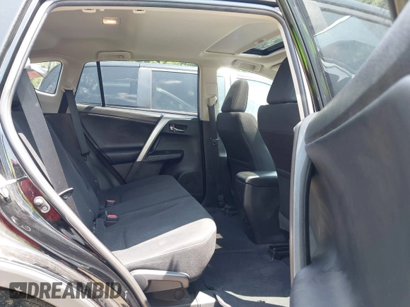 2018 Toyota RAV4 XLE with VIN 2T3WFREV3JW468450, listed as a IAAI auction lot 42528560 with 77,513 mi miles and . Bid and sale history available at DreamBid. Image 8.