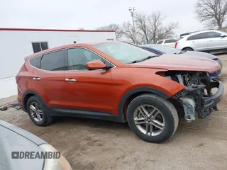 2017 Hyundai Santa Fe 2.4L z VIN 5XYZT3LB3HG498472, wystawiony jako IAAI lot #41483416 z przebiegiem 91 894 mil mil oraz . Historia ofert i sprzedaży dostępna na DreamBid. Obrazek 14.