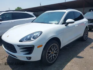 2018 Porsche Macan S with VIN WP1AB2A50JLB33909, listed as a IAAI auction lot 42392836 with 89,328 mi miles and . Bid and sale history available at DreamBid. Image 2.