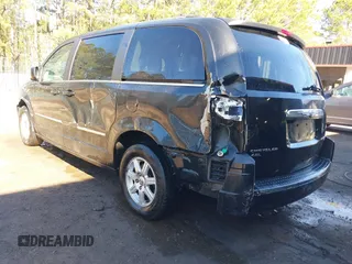 2010 Chrysler Town & Country Touring with VIN 2A4RR5DX0AR320261, listed as a IAAI auction lot 41816276 with 260,000 mi miles. Bid and sale history available at carsss.com. Image 3.