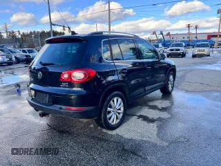 2011 Volkswagen Tiguan SEL with VIN WVGBV7AX4BW535519, listed as a Copart auction lot 44376085 with 150,695 mi miles and Clean Title. Bid and sale history available at DreamBid. Image 4.