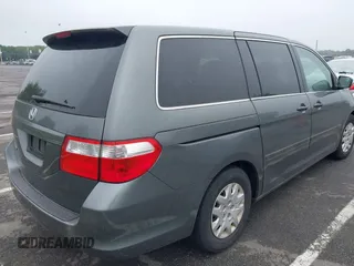 2007 Honda Odyssey LX с VIN 5FNRL38227B118455, выставлен на аукционе IAAI как лот 42453887 с пробегом 121 166 миль миль и . История ставок и продаж доступна на DreamBid. Изображение 4.