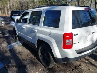 2015 Jeep Patriot Sport с VIN 1C4NJRBBXFD244570, выставлен на аукционе IAAI как лот 41695826 с пробегом Не указан миль и . История ставок и продаж доступна на DreamBid. Изображение 3.